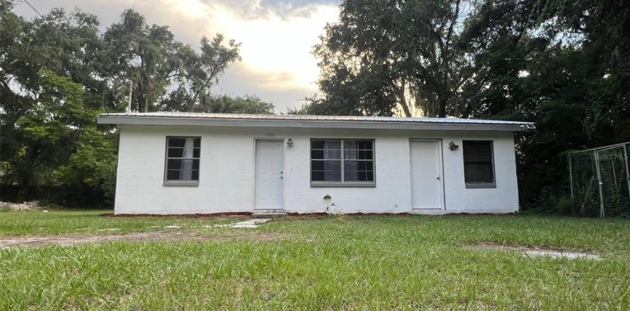 House in Bartow, Florida 2 bedrooms, 82.5 sq.m. № 1884451