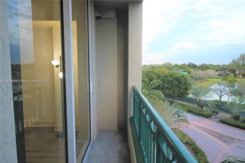 Studio in the Condo in Plantation, Florida  № 2016954 - photo 4