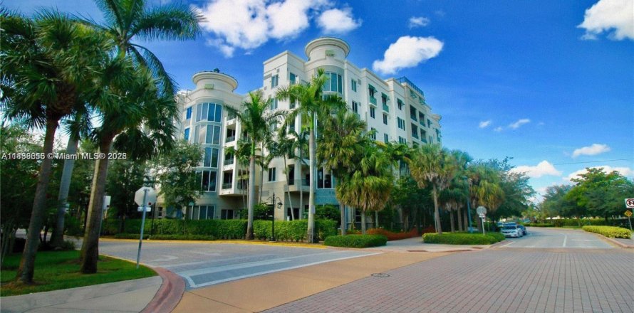 Studio in the Condo in Plantation, Florida  № 2016954