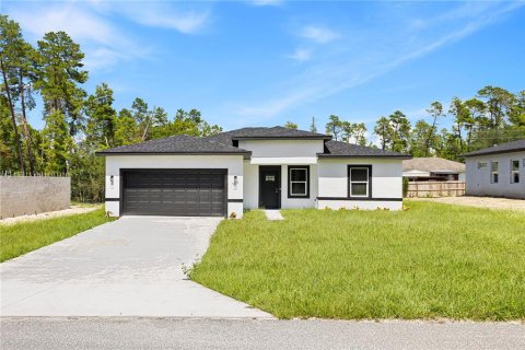 House in Ocala, Florida 4 bedrooms, 170.29 sq.m. № 1915735 - photo 1