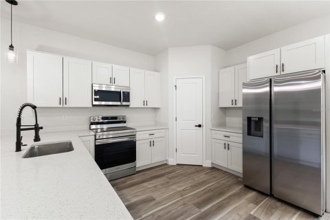 House in Ocala, Florida 4 bedrooms, 170.29 sq.m. № 1915735 - photo 7