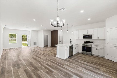 House in Ocala, Florida 4 bedrooms, 170.29 sq.m. № 1915735 - photo 10