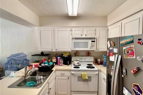 Townhouse in Gainesville, Florida 2 bedrooms, 112.23 sq.m. № 1906459 - photo 5