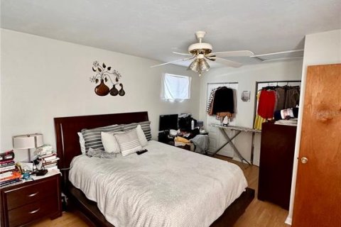 Townhouse in Gainesville, Florida 2 bedrooms, 112.23 sq.m. № 1906459 - photo 9