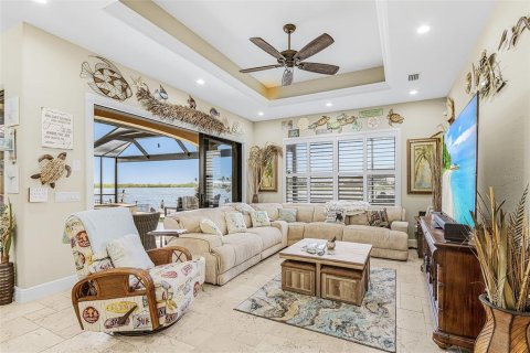 Casa en venta en Cape Coral, Florida, 3 dormitorios, 279.82 m2 № 2294750 - foto 14