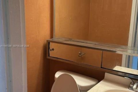 Снять в аренду кондоминиум в Норт-Майами-Бич, Флорида 1 спальня, 80.36м2, № 2003510 - фото 3