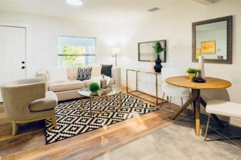 Casa en venta en Saint Petersburg, Florida, 1 dormitorio, 51.56 m2 № 1904770 - foto 4