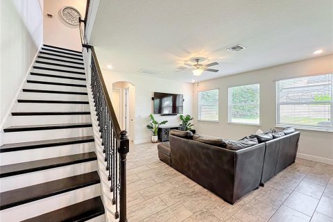 House in Apopka, Florida 6 bedrooms, 301.1 sq.m. № 1771309 - photo 20