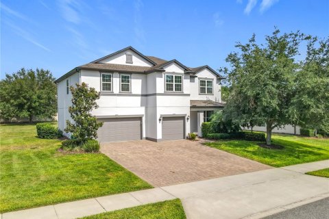 House in Apopka, Florida 6 bedrooms, 301.1 sq.m. № 1771309 - photo 1