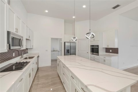 Villa ou maison à vendre à Port Charlotte, Floride: 3 chambres, 218.23 m2 № 2142953 - photo 15