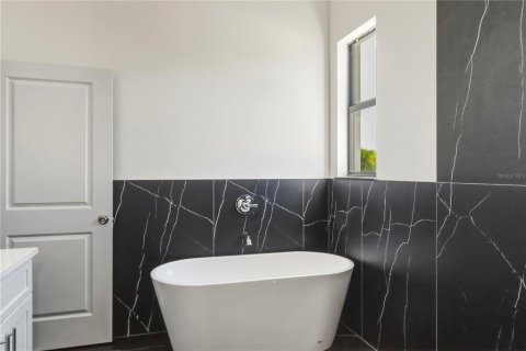 Villa ou maison à vendre à Port Charlotte, Floride: 3 chambres, 218.23 m2 № 2142953 - photo 6