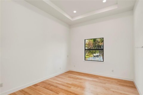 Villa ou maison à vendre à Port Charlotte, Floride: 3 chambres, 218.23 m2 № 2142953 - photo 23