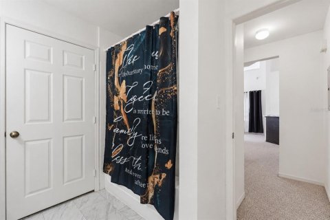 Copropriété à vendre à Tampa, Floride: 2 chambres, 105.17 m2 № 2105020 - photo 15