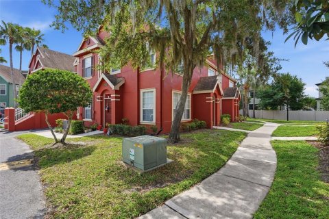Copropriété à vendre à Tampa, Floride: 2 chambres, 105.17 m2 № 2105020 - photo 2