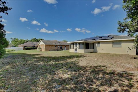 House in Deltona, Florida 2 bedrooms, 96.43 sq.m. № 2127253 - photo 2