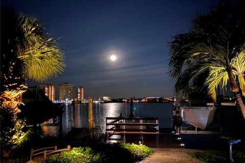 Villa ou maison à vendre à Redington Shores, Floride: 3 chambres, 178.28 m2 № 2415391 - photo 3