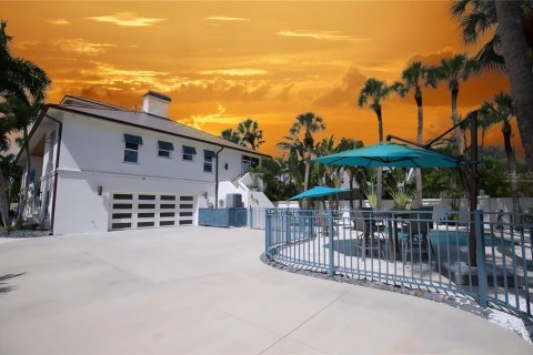 Villa ou maison à vendre à Sarasota, Floride: 4 chambres, 431.53 m2 № 1903570 - photo 2