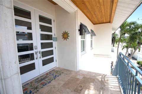 Villa ou maison à vendre à Sarasota, Floride: 4 chambres, 431.53 m2 № 1903570 - photo 4