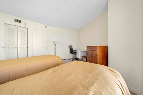 Снять в аренду кондоминиум в Авентура, Флорида 2 спальни, 109.72м2, № 1967891 - фото 11