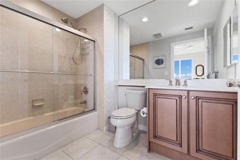 Condominio en venta en Tampa, Florida, 3 dormitorios, 237.37 m2 № 1735250 - foto 27
