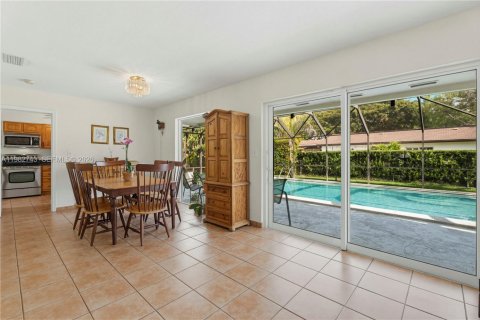 Купить виллу или дом в Пальметто-Бей, Флорида 5 спален, 199.93м2, № 2049725 - фото 12