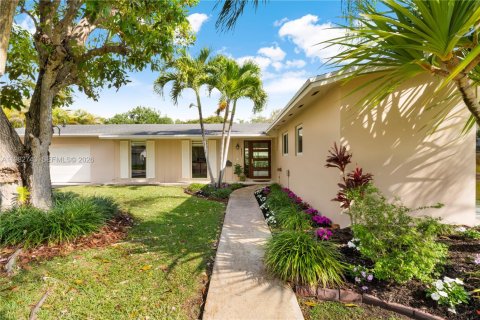 Дом в Пальметто-Бей, Флорида 5 спален, 199.93м2 № 2049725