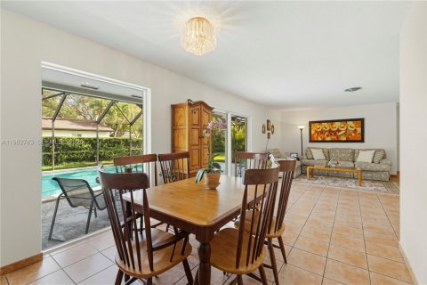 Купить виллу или дом в Пальметто-Бей, Флорида 5 спален, 199.93м2, № 2049725 - фото 11