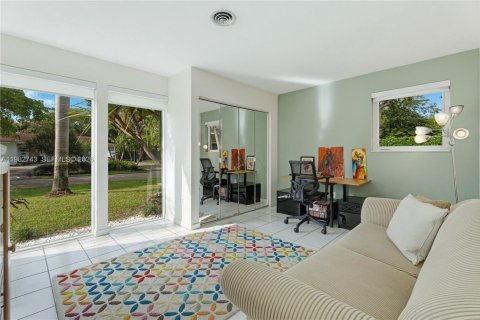 Купить виллу или дом в Пальметто-Бей, Флорида 5 спален, 199.93м2, № 2049725 - фото 25