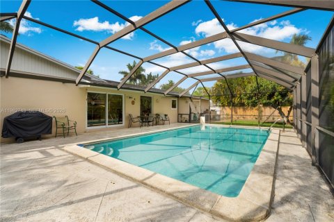 Купить виллу или дом в Пальметто-Бей, Флорида 5 спален, 199.93м2, № 2049725 - фото 29