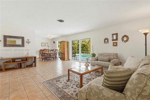 Купить виллу или дом в Пальметто-Бей, Флорида 5 спален, 199.93м2, № 2049725 - фото 10