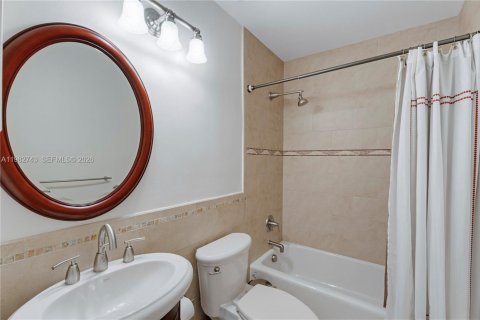 Купить виллу или дом в Пальметто-Бей, Флорида 5 спален, 199.93м2, № 2049725 - фото 21