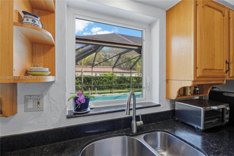 Купить виллу или дом в Пальметто-Бей, Флорида 5 спален, 199.93м2, № 2049725 - фото 14