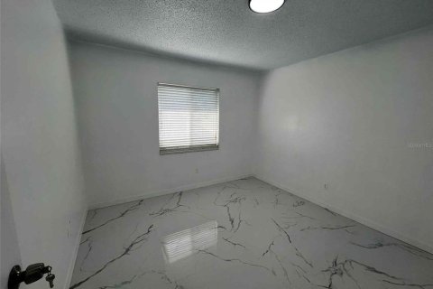 Apartamento en alquiler en Orlando, Florida, 3 dormitorios, 172.8 m2 № 1910924 - foto 12