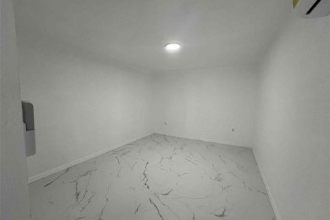 Apartamento en alquiler en Orlando, Florida, 3 dormitorios, 172.8 m2 № 1910924 - foto 13