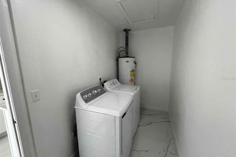 Apartamento en alquiler en Orlando, Florida, 3 dormitorios, 172.8 m2 № 1910924 - foto 14