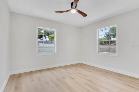 Villa ou maison à vendre à Maitland, Floride: 4 chambres, 230.58 m2 № 2236251 - photo 21