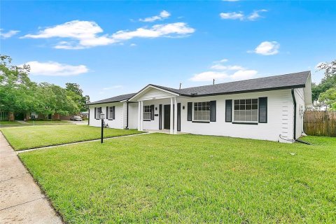 Villa ou maison à vendre à Maitland, Floride: 4 chambres, 230.58 m2 № 2236251 - photo 2