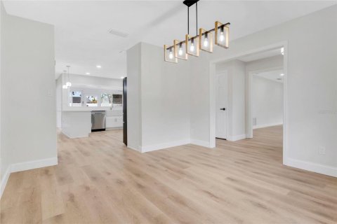 Villa ou maison à vendre à Maitland, Floride: 4 chambres, 230.58 m2 № 2236251 - photo 8