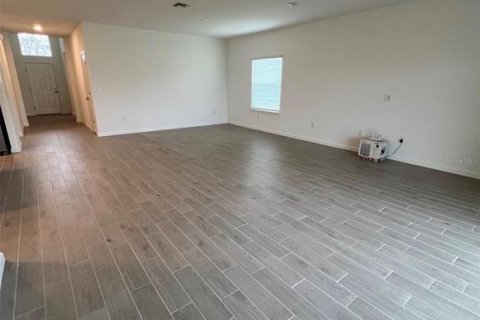 Villa ou maison à louer à Ocala, Floride: 4 chambres, 189.43 m2 № 2413871 - photo 6