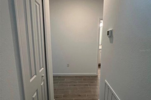 Villa ou maison à louer à Ocala, Floride: 4 chambres, 189.43 m2 № 2413871 - photo 14