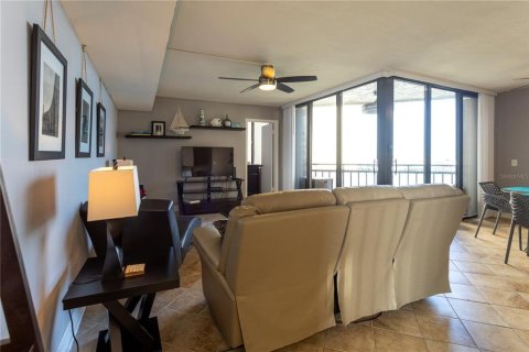 Condominio en venta en Saint Petersburg, Florida, 2 dormitorios, 100.52 m2 № 2103023 - foto 2