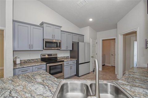 Villa ou maison à louer à Ocala, Floride: 4 chambres, 163.04 m2 № 2398453 - photo 13