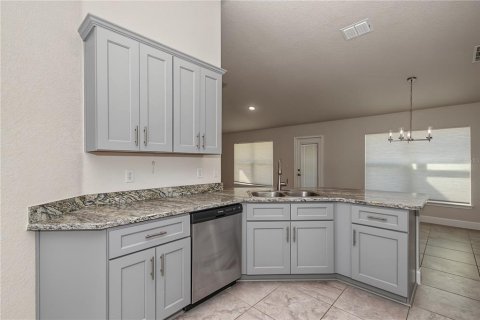 Villa ou maison à louer à Ocala, Floride: 4 chambres, 163.04 m2 № 2398453 - photo 14