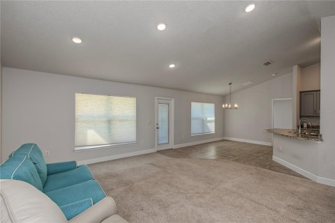 Villa ou maison à louer à Ocala, Floride: 4 chambres, 163.04 m2 № 2398453 - photo 10