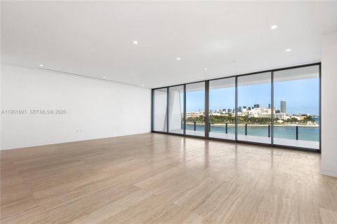 Condo in Miami, Florida, 3 bedrooms  № 2053093 - photo 12