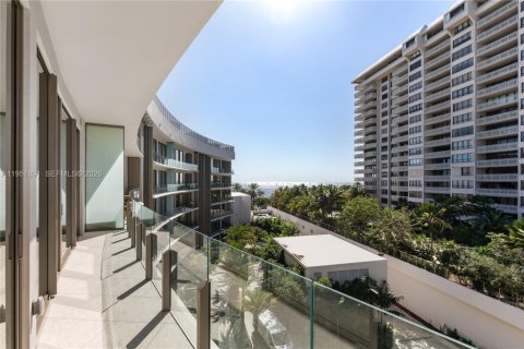 Condo in Miami, Florida, 3 bedrooms  № 2053093 - photo 27