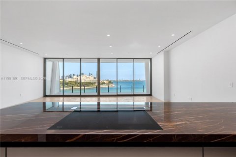 Condo in Miami, Florida, 3 bedrooms  № 2053093 - photo 7