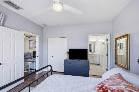 Touwnhouse à vendre à Rotonda, Floride: 2 chambres, 106 m2 № 2095455 - photo 15