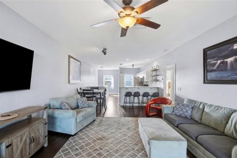 Touwnhouse à vendre à Rotonda, Floride: 2 chambres, 106 m2 № 2095455 - photo 19