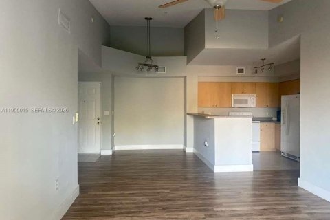 Condominio en alquiler en Tamarac, Florida, 2 dormitorios, 91.14 m2 № 2011384 - foto 4